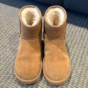 Ugg size 7 boots
